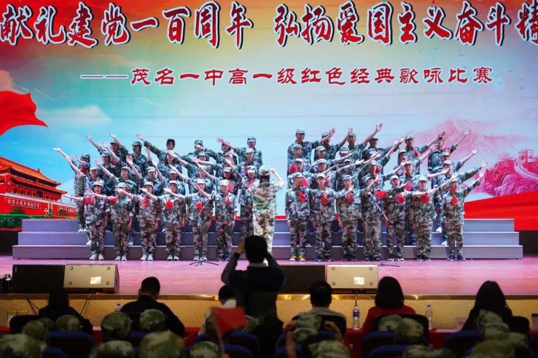 桂东县:开展“迎新春 送年画”活动